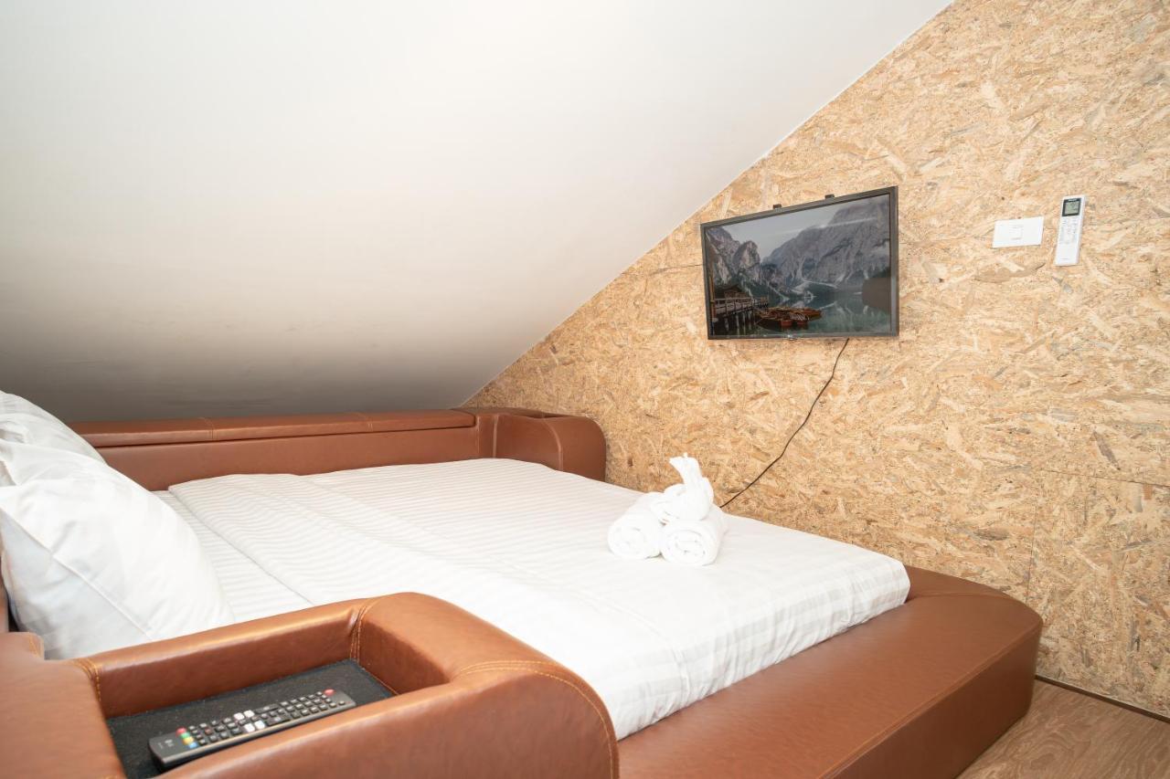 Mohana Pool 4 Bedrooms Near Walking Street * Pattaya